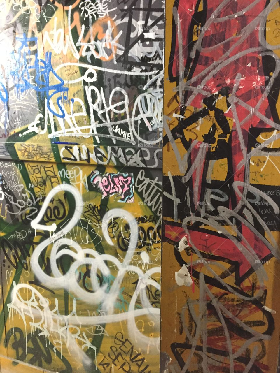 Graffiti @ Sneaky Dee's