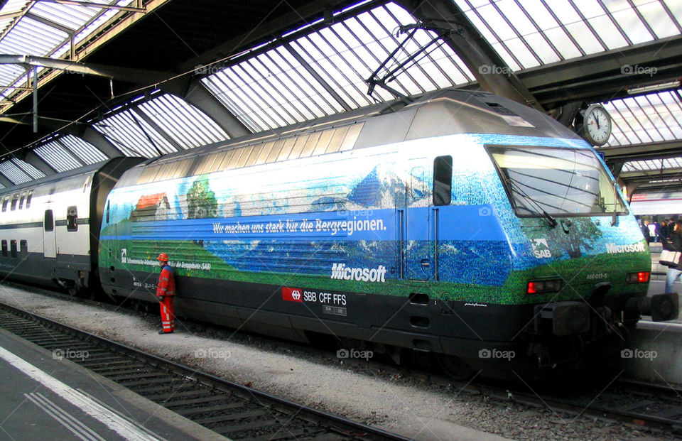 THE SBB Re460 SWISS TRAIN SYSTEM AT BASEL, SWITZERLAND