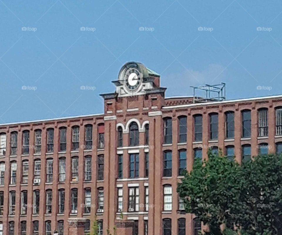 Everett Clock