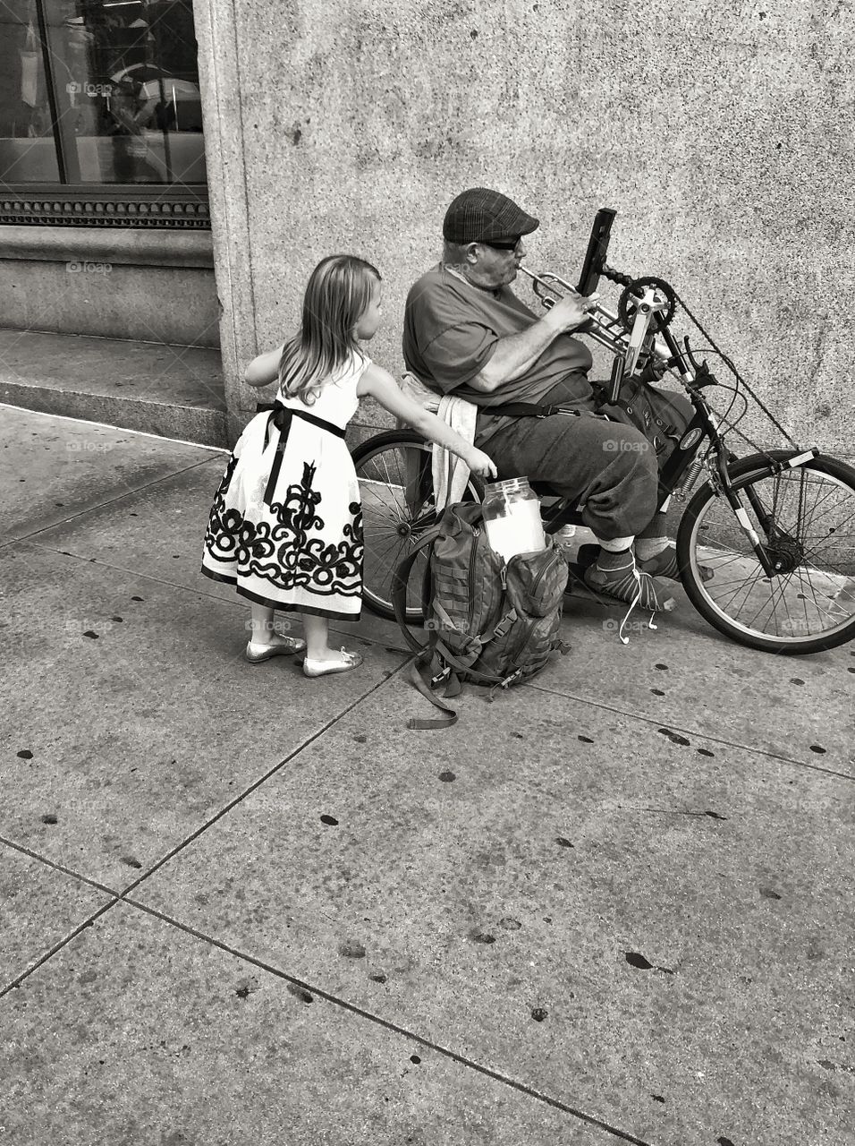 Little girl with a big heart 