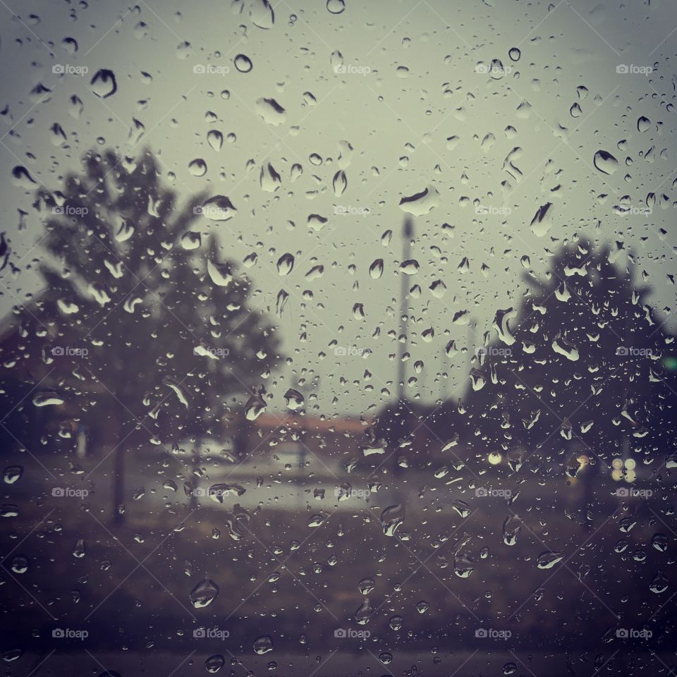 Raindrops on the car window