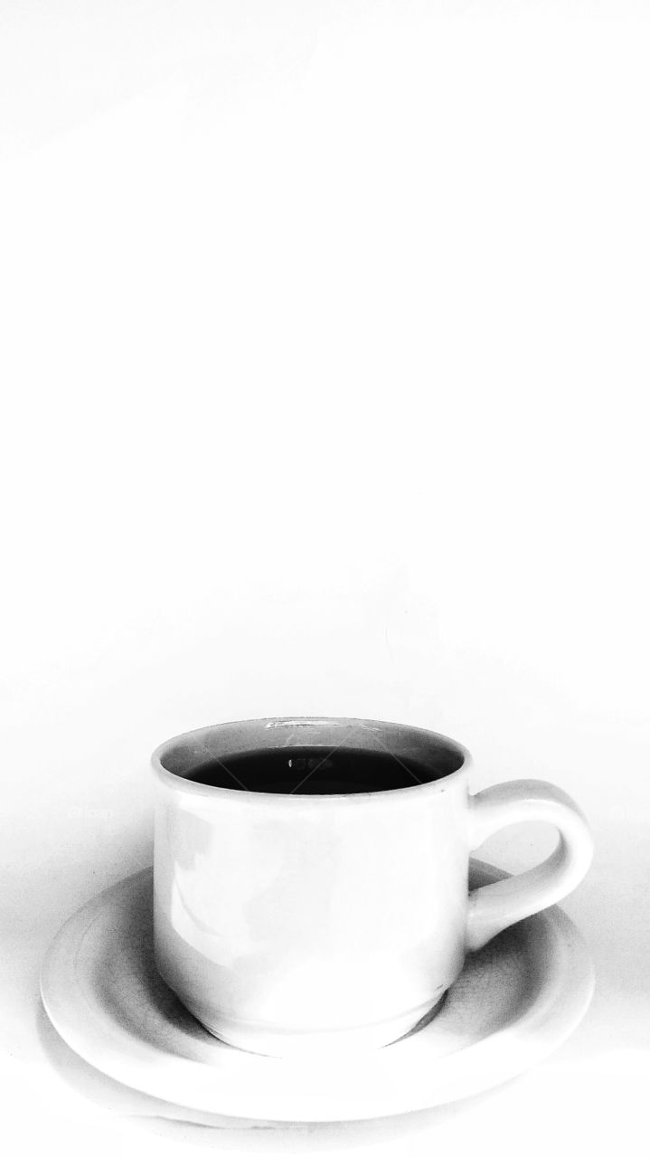 black white a cup