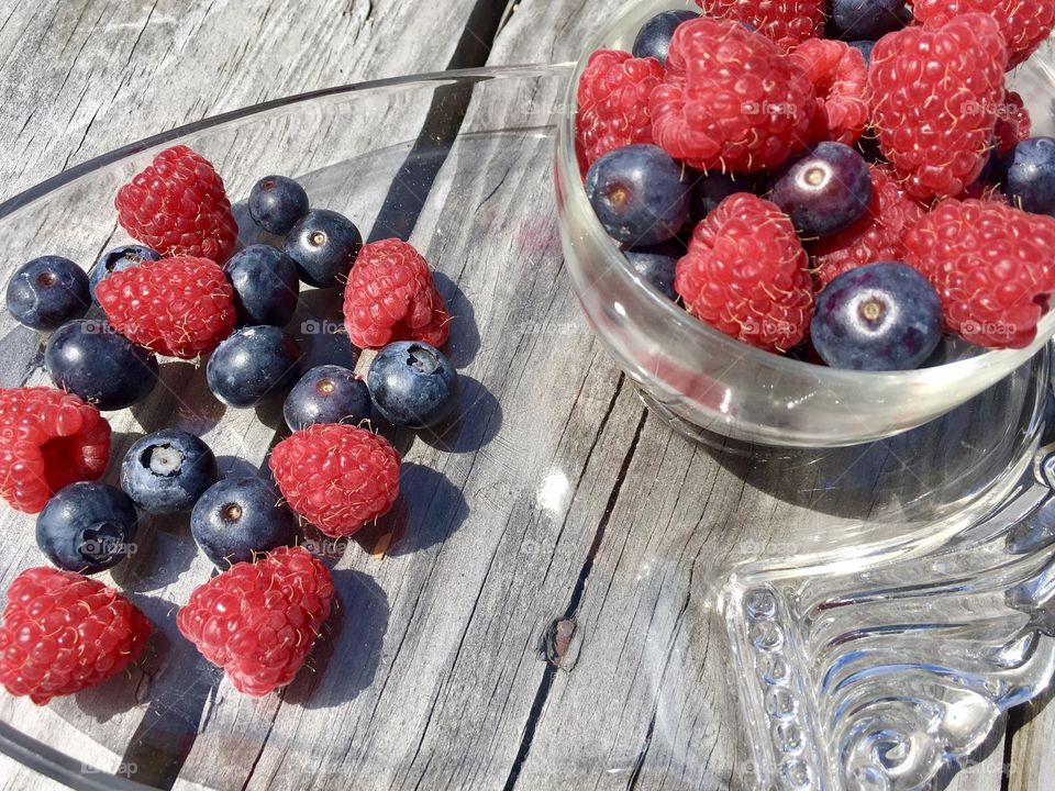 Berries on a glass party plate 