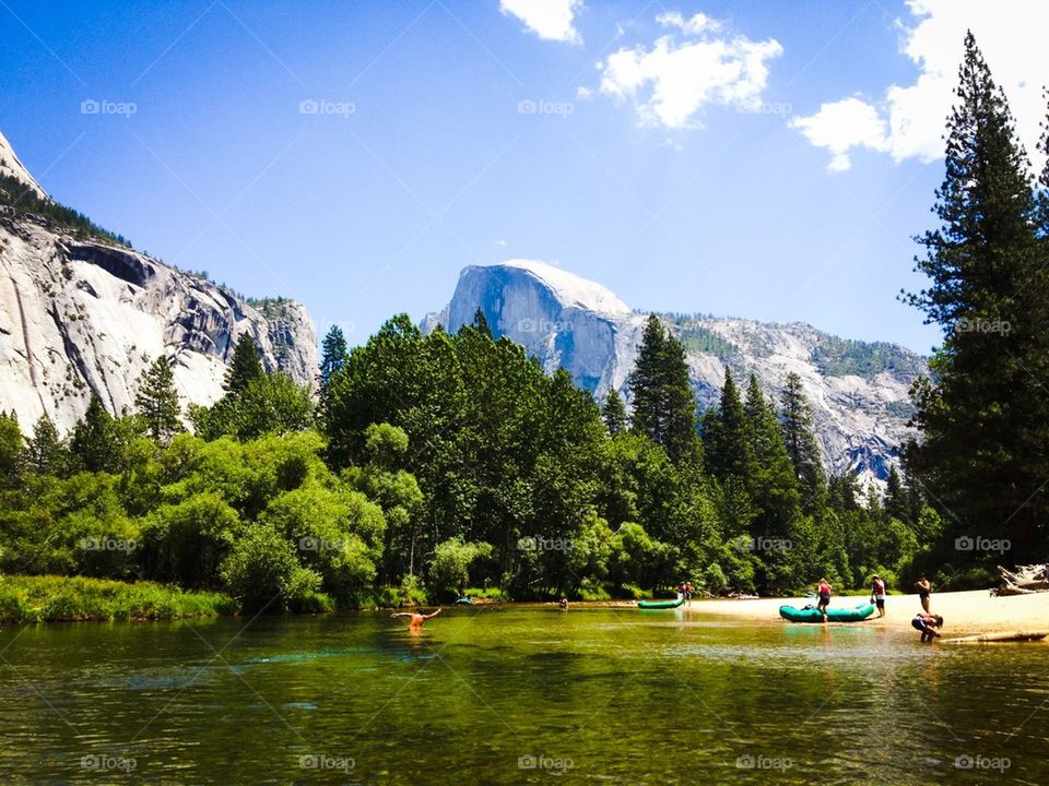 Scenic view of mountains and idyllic sea