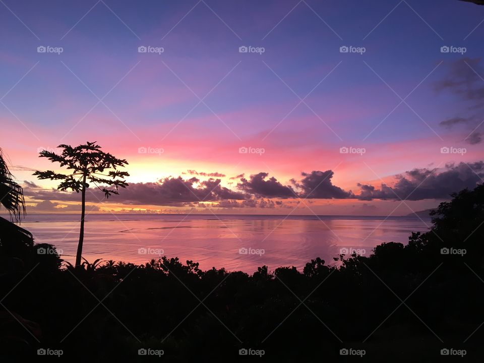 Sunset on Teahupoo lagoon - Tahiti