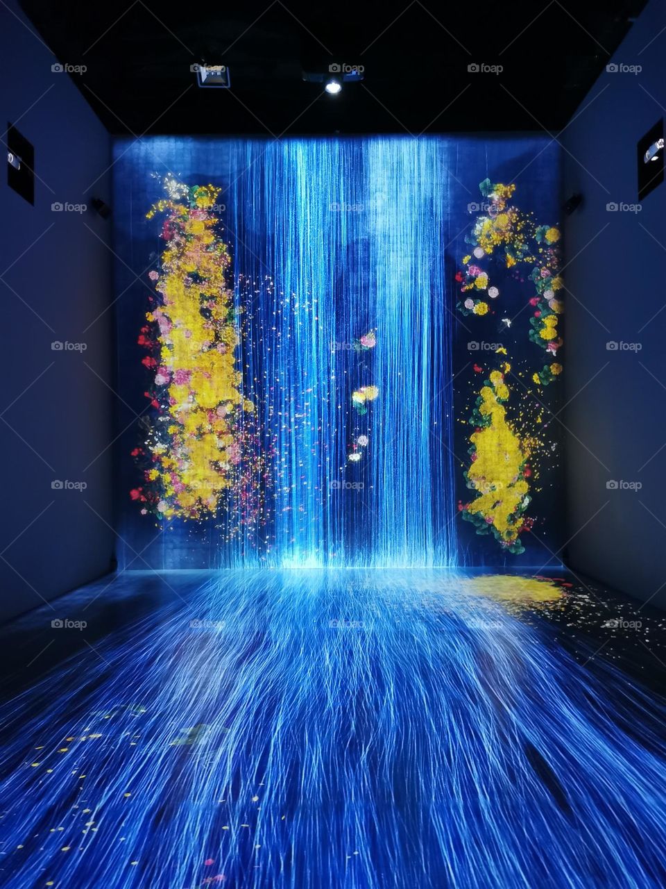 Digital waterfall