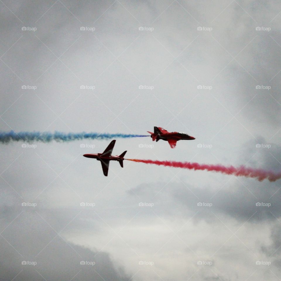 Red Arrows close pass