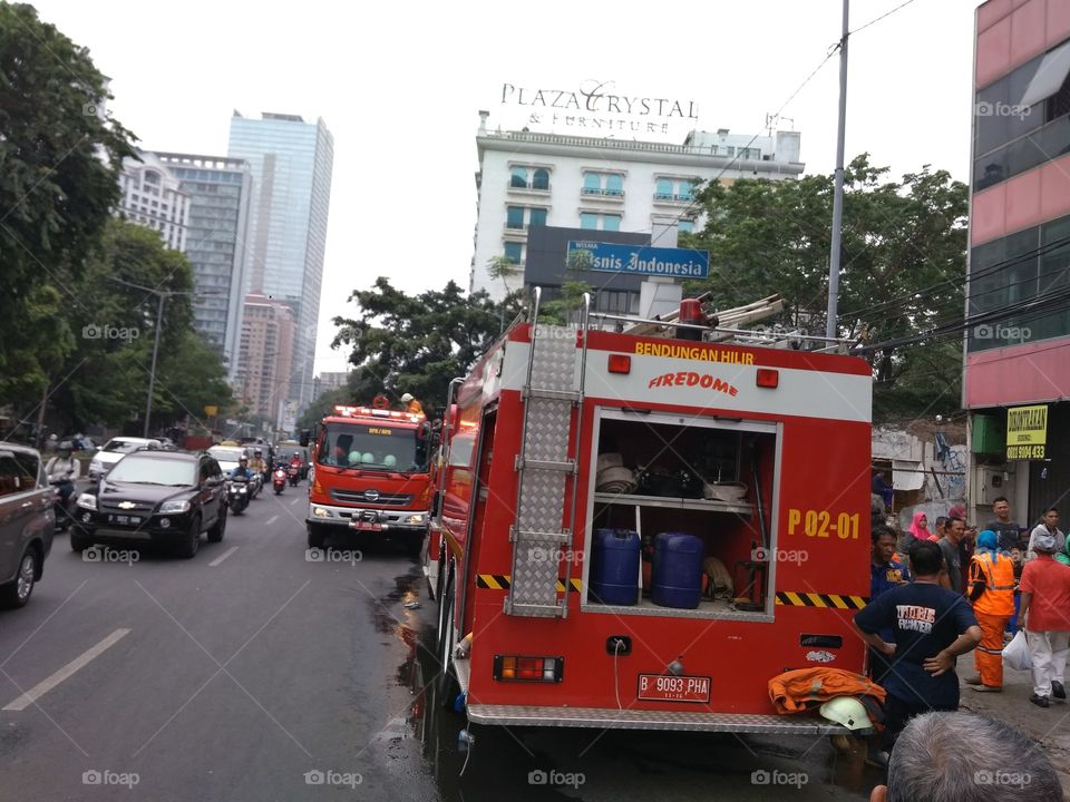 There was a fire in the south Jakarta area. Road side