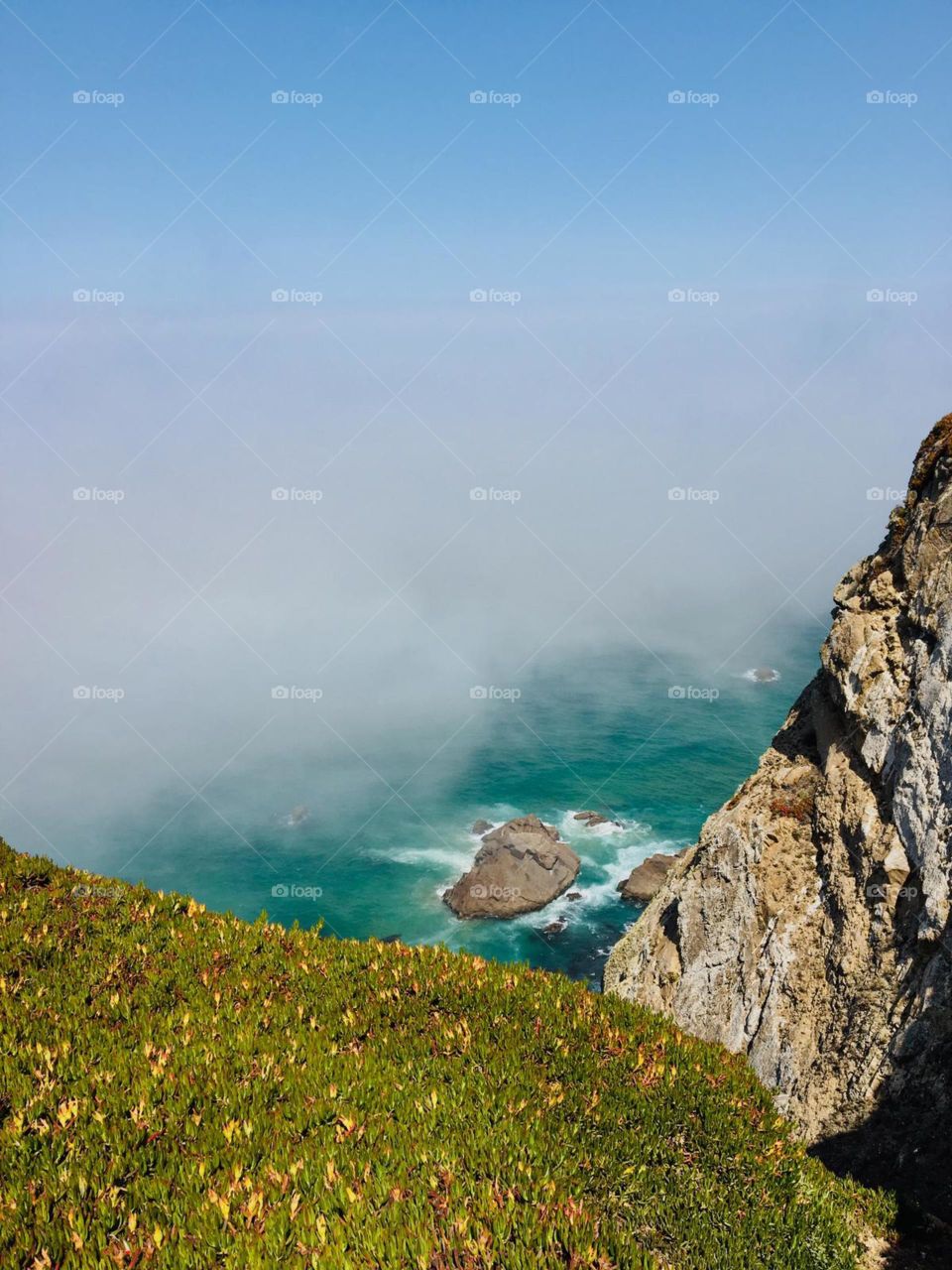 Clouds, Mountain and Sea