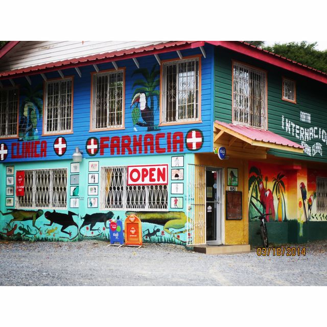 Pharmacy in Roatan