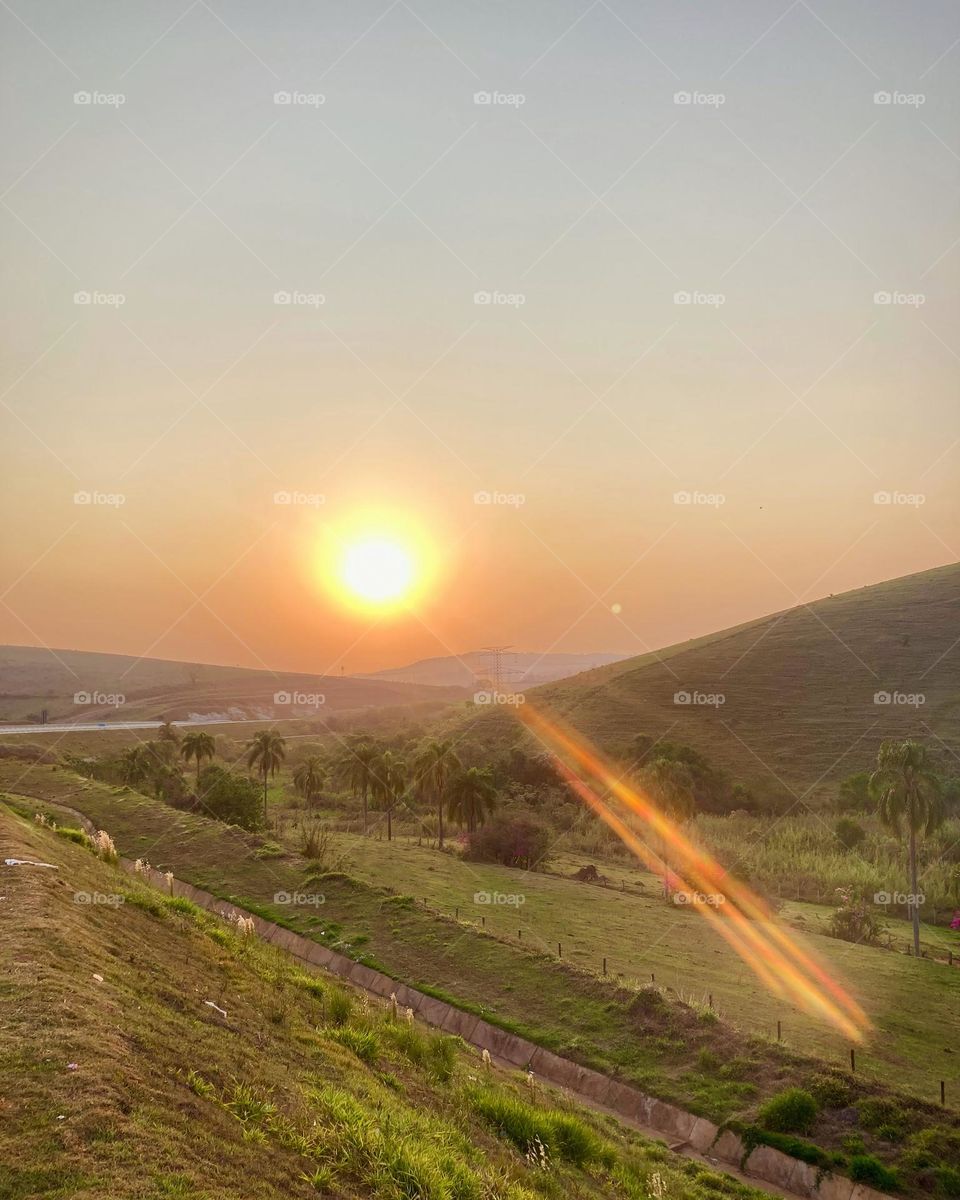 🌇🇺🇸 An extremely beautiful sunset in Jundiaí, interior of Brazil. Cheer the nature! / 🇧🇷 Um entardecer extremamente bonito em Jundiaí, interior do Brasil. Viva a natureza! 
