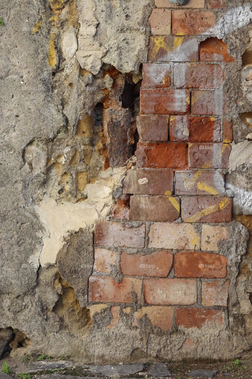 Rectangles bricks in bare wall