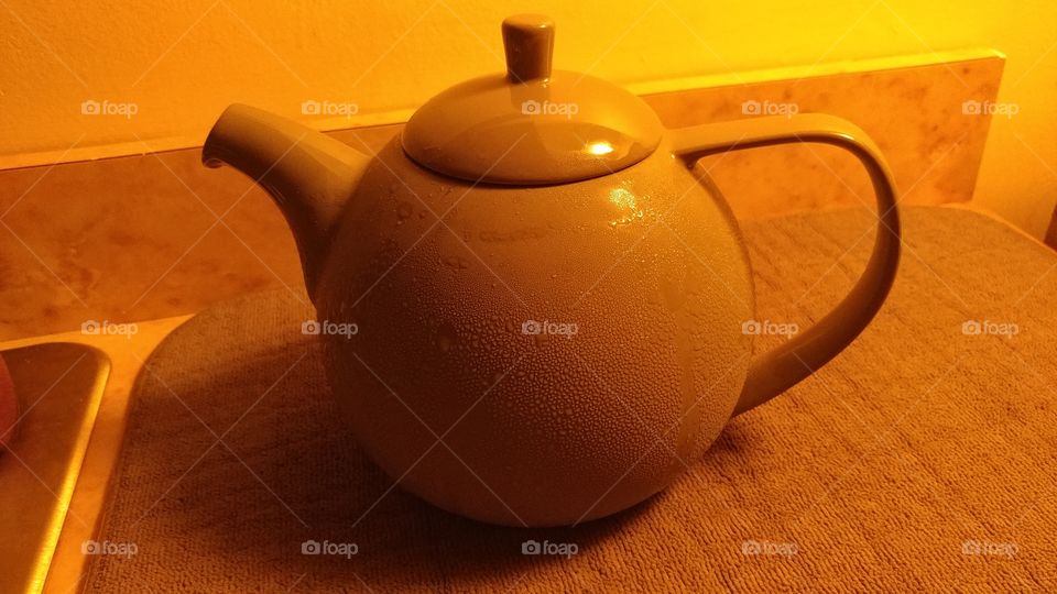 sunny teapot