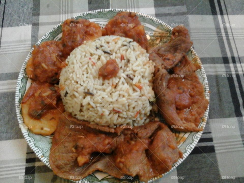 WILD RICE WITH MEAT .