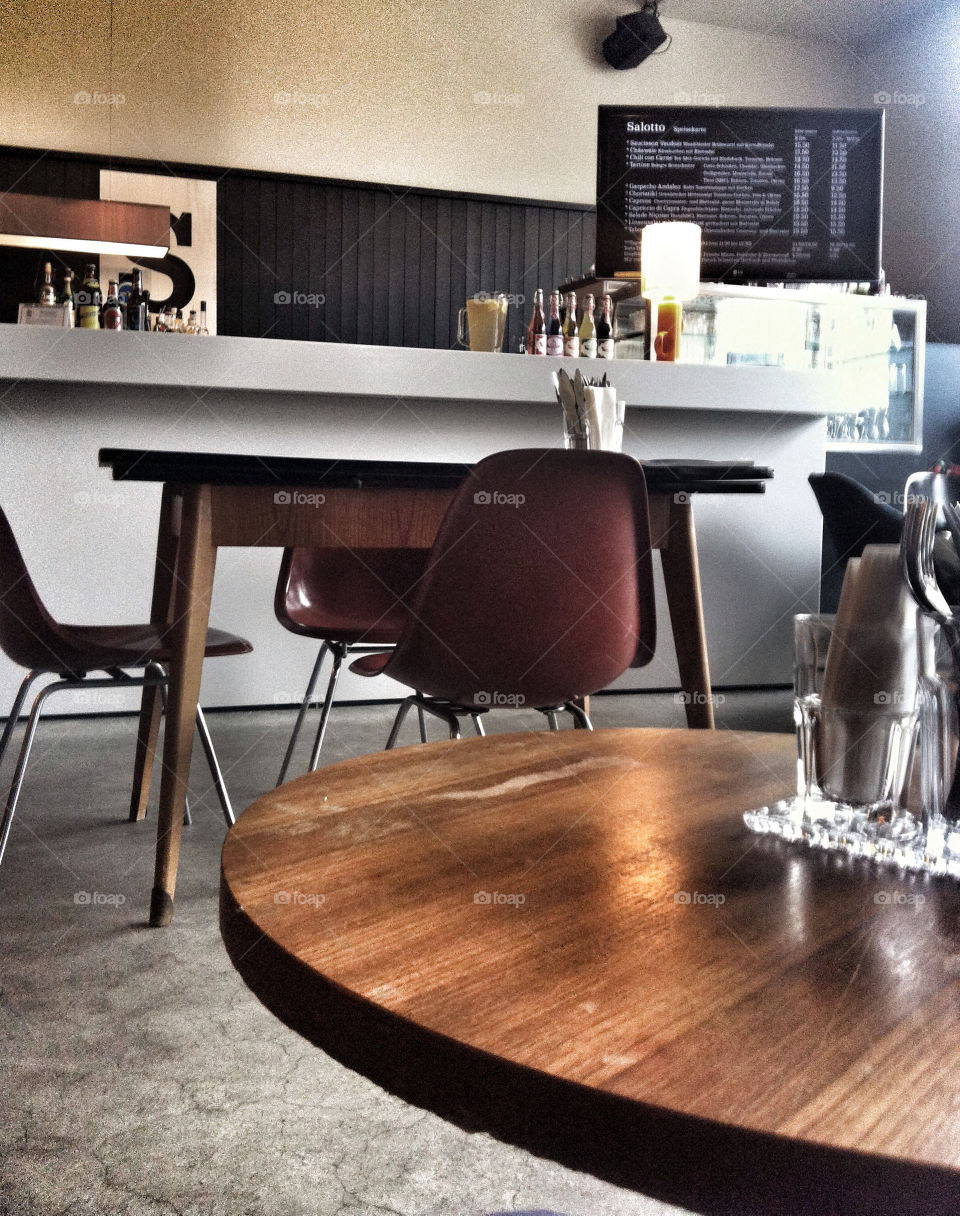 table food wood bar by nivoa