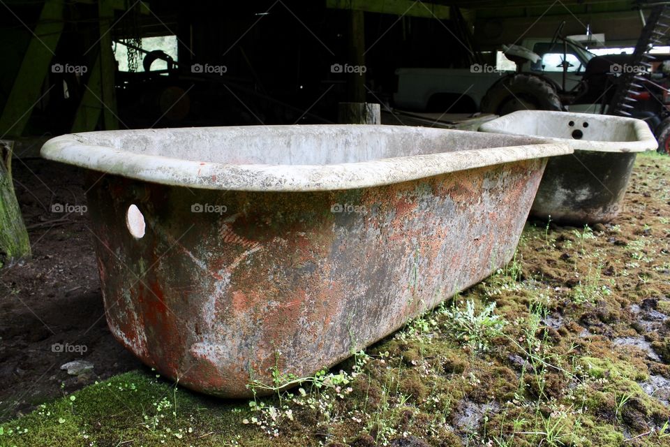 Rusty Red Clawfoot Tub
