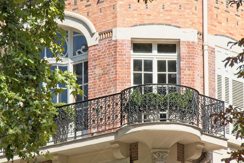 old house in the city