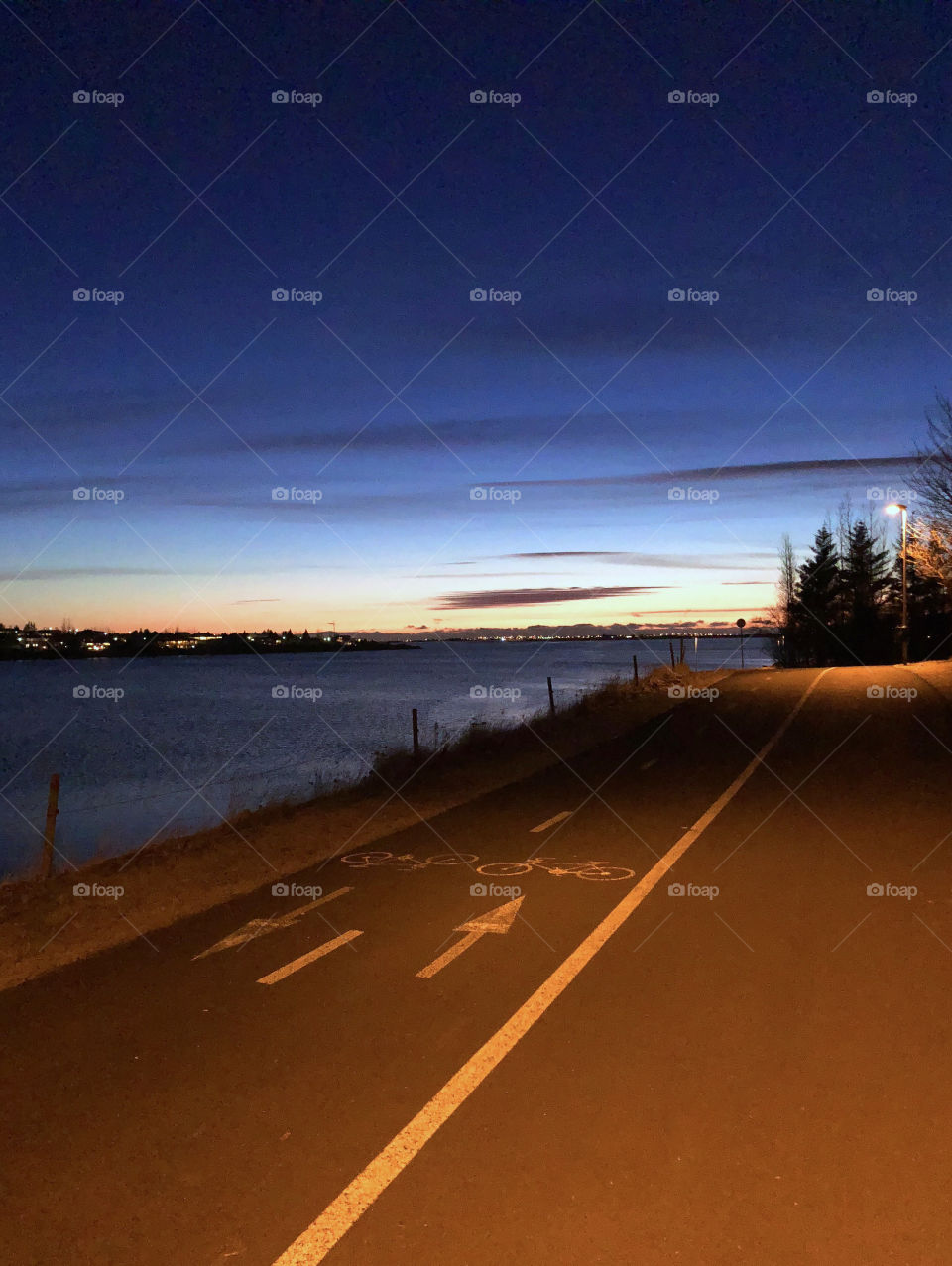 Sometimes the things you wish to share happen only when your alone.   Capturing a moment is an act of giving, sharing, a bit of ourselves and what we live and love for.