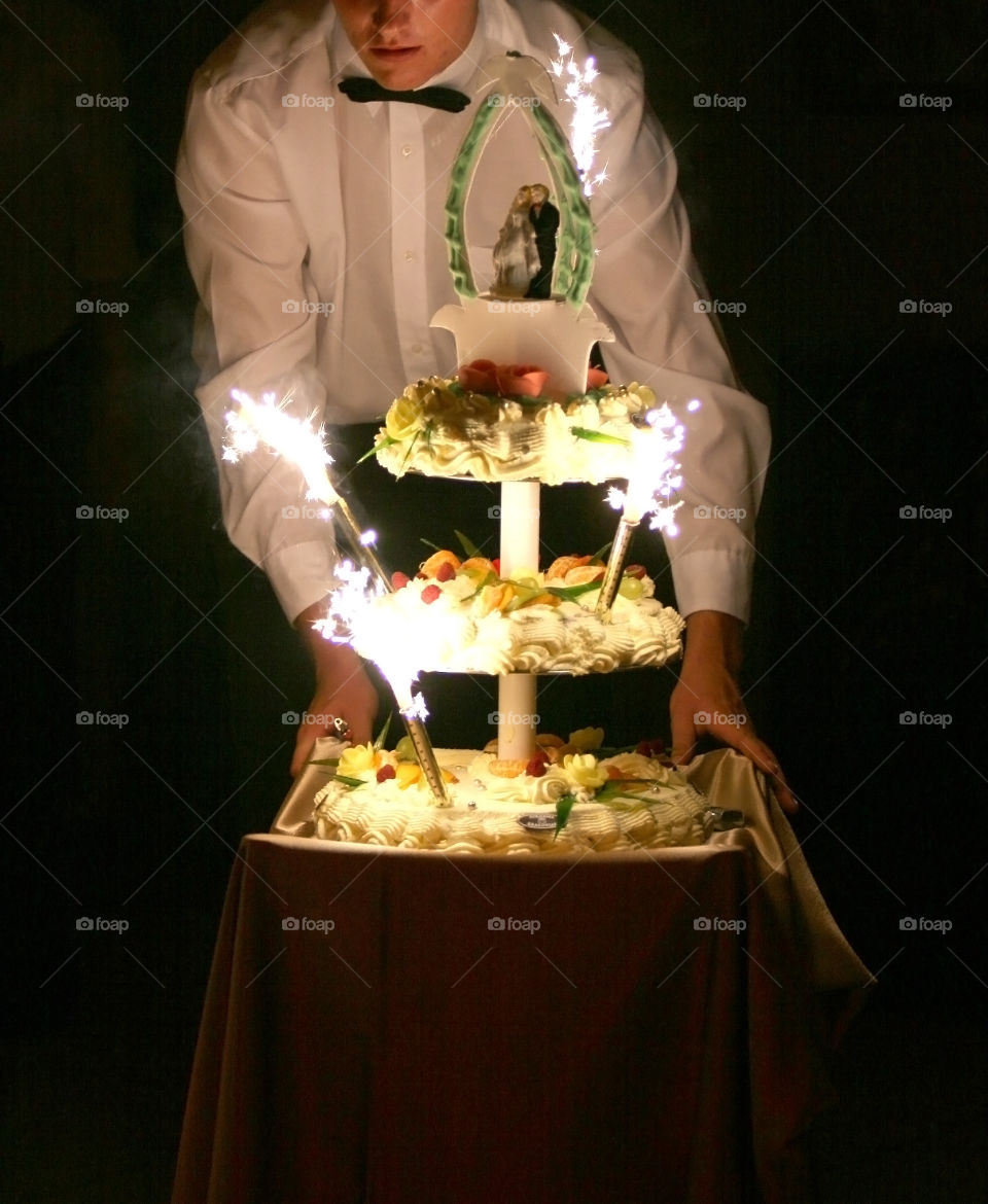 the cake . wedding cake 