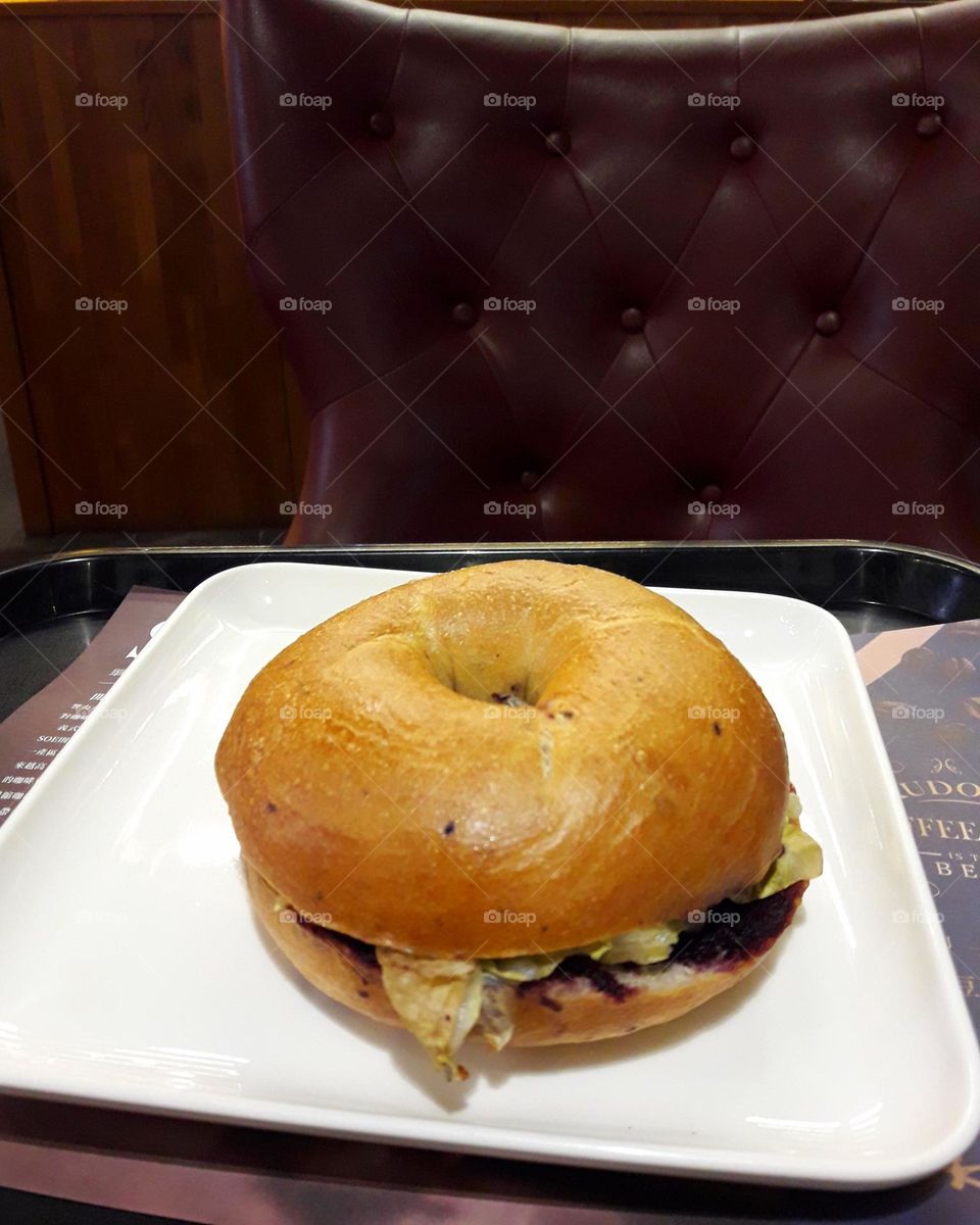 Smoked duck flavored bagels