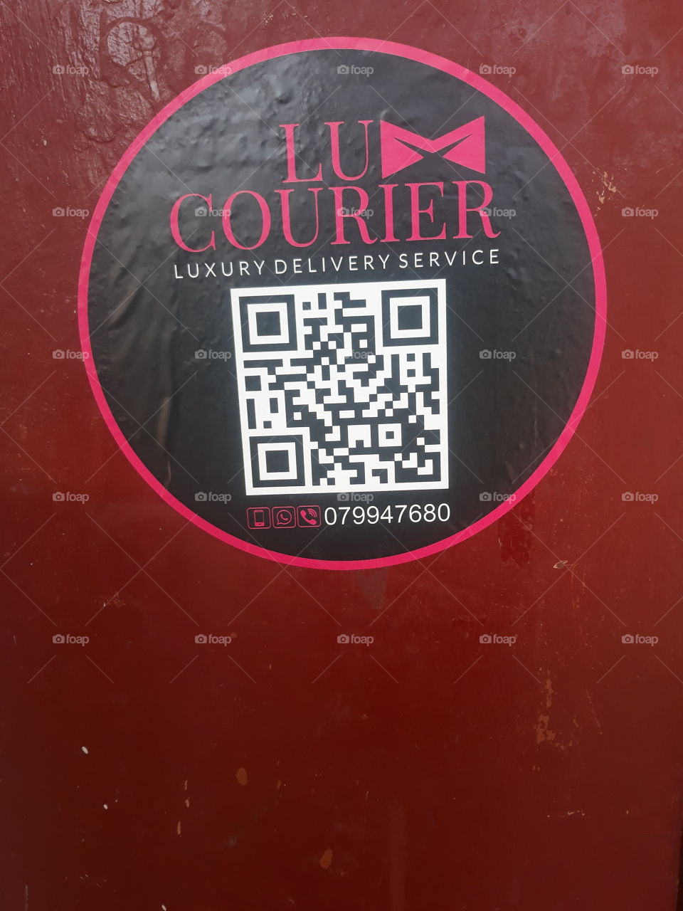 Lux Courier