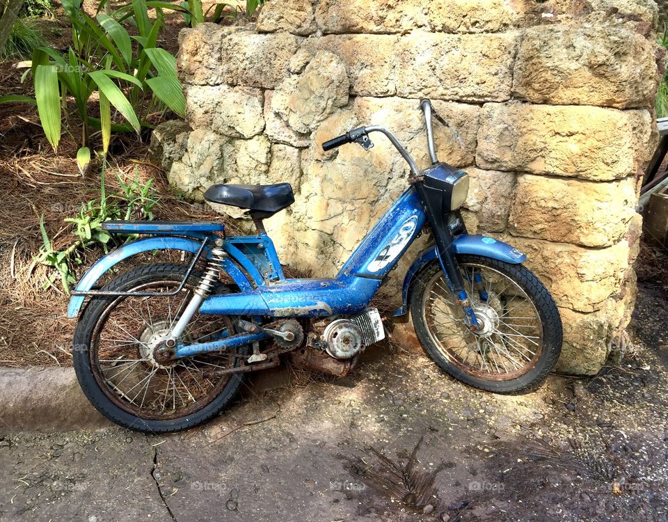 Old school, oldsmobile, blue motorbike