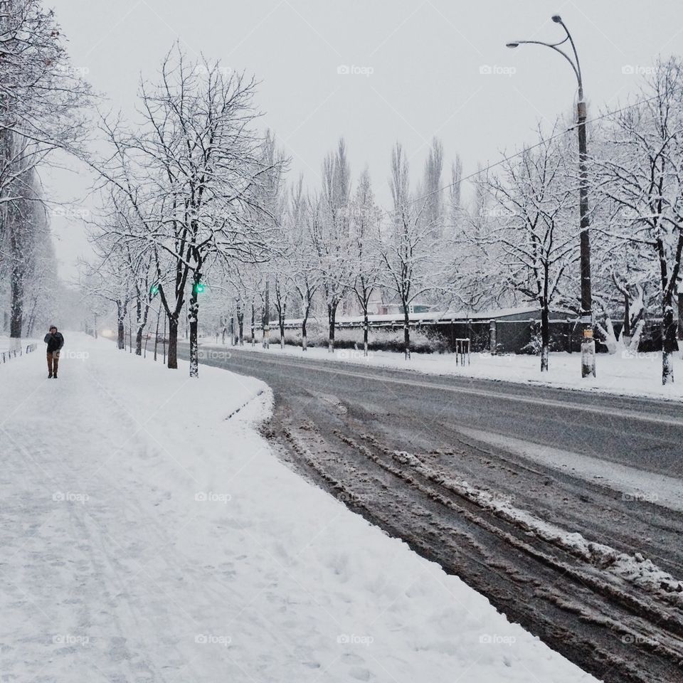 White street or the first snow