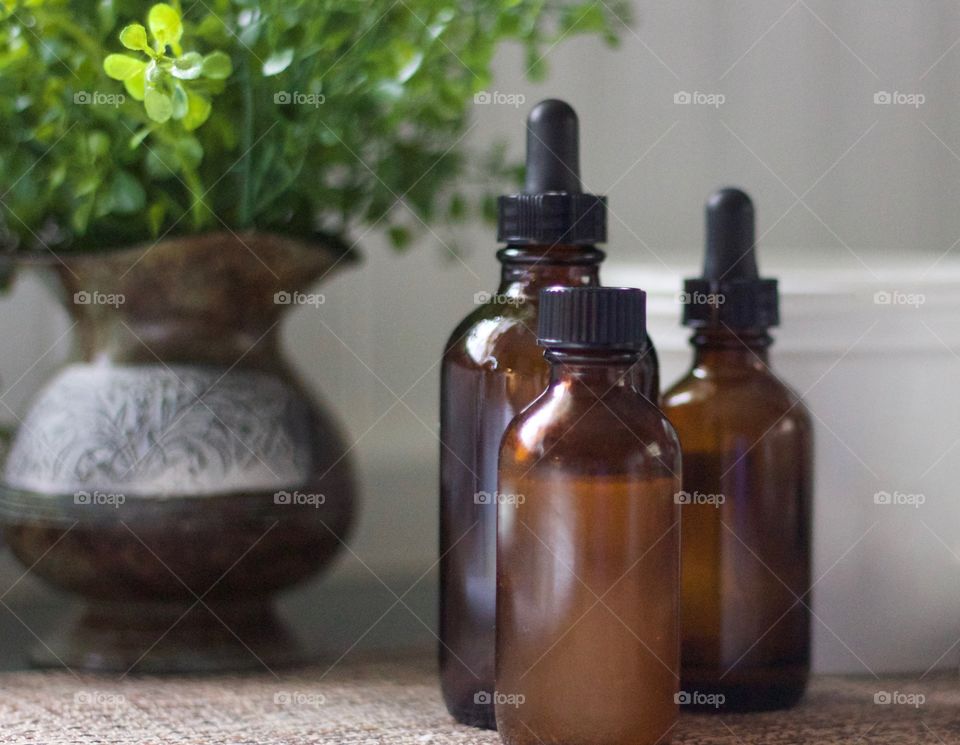 Oils and essential oils as ingredients for homemade skin care products