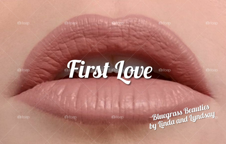 Woman, Horizontal, Skin, People, Adult