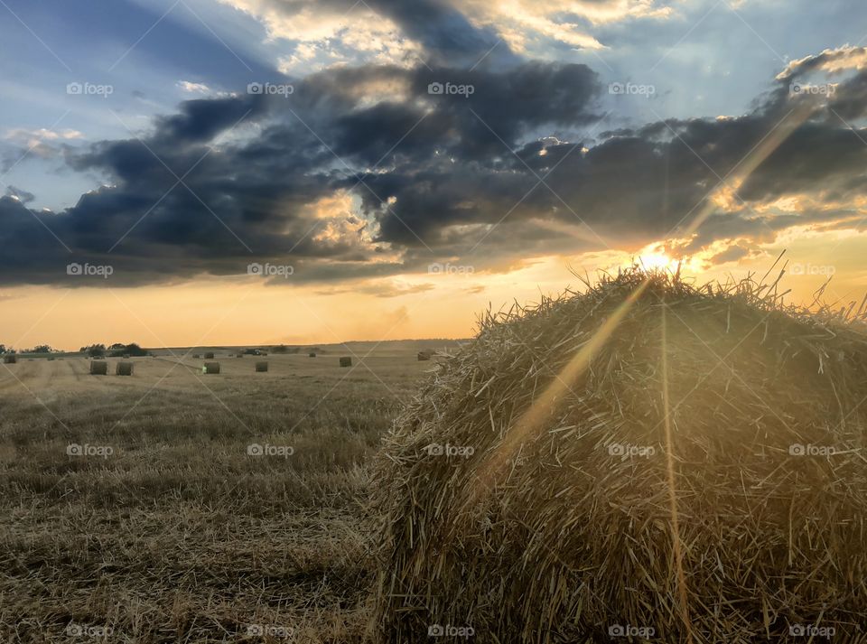 Sunset in the country 