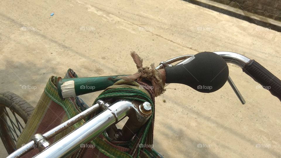 Rickshaw horn