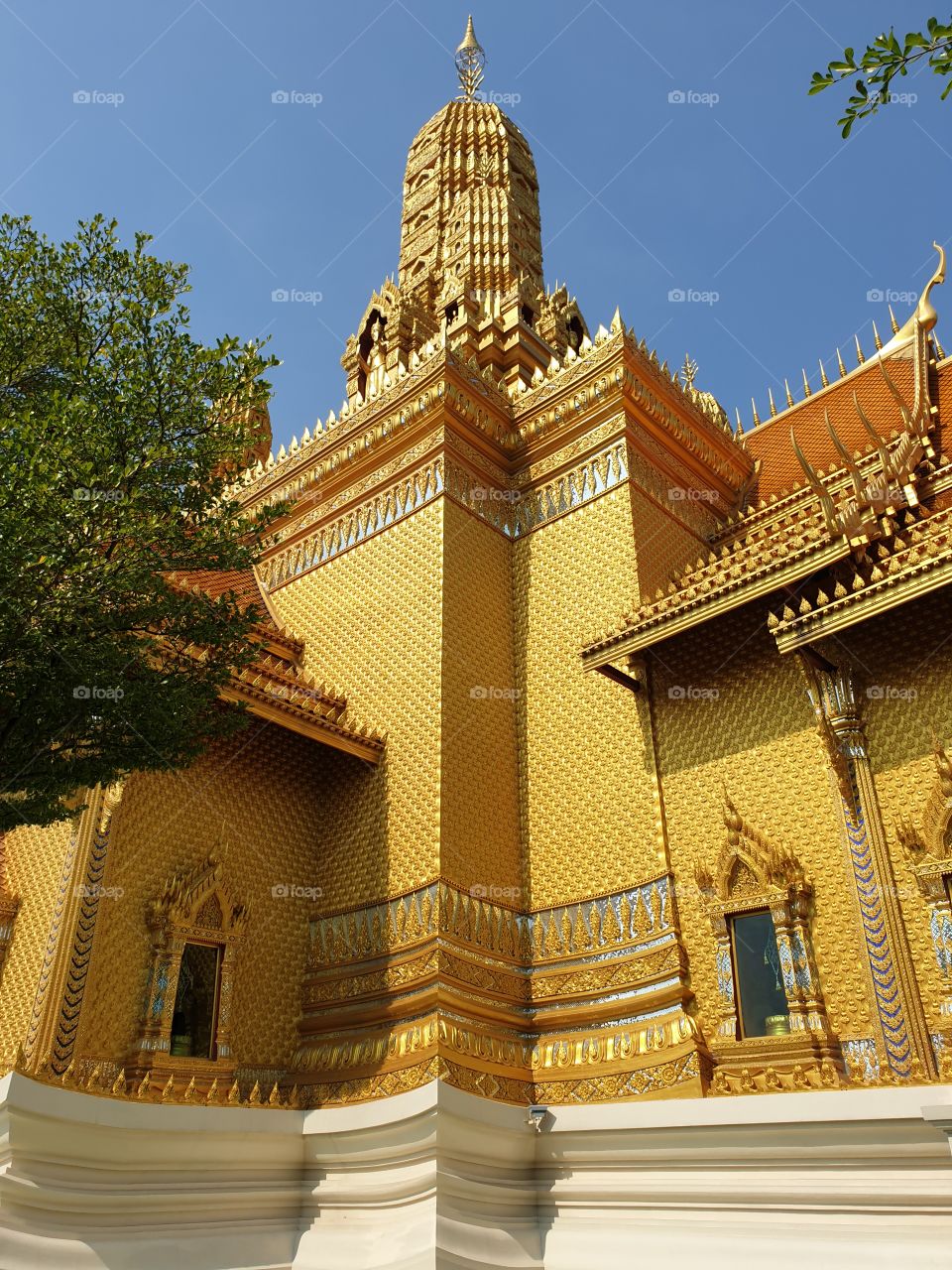 golden temple at Meuangborann