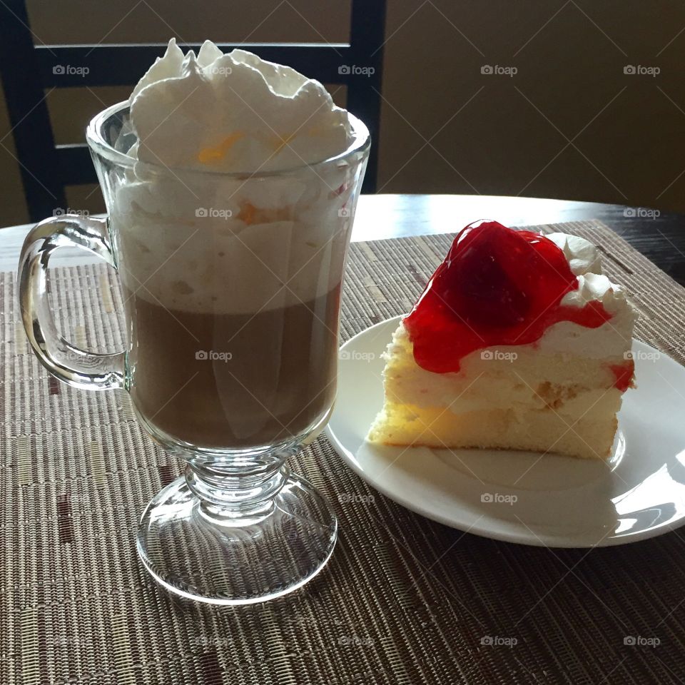 Coffee and Strawberry Cake 