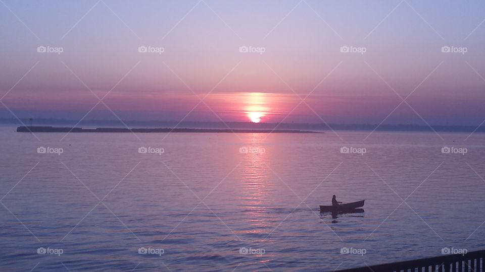 Canone im sunset. sunset on boat