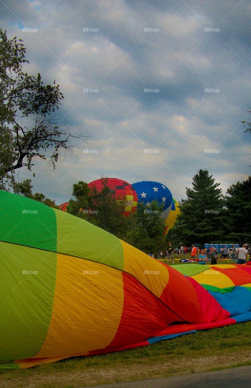 hot air balloon glow at dusk