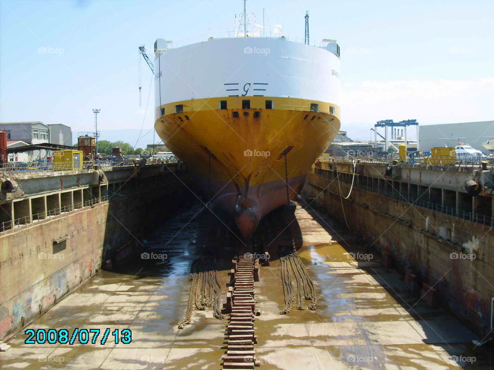 #ship#dry dock#empty space#anchor chains#dry dock blocks#log# turkey#