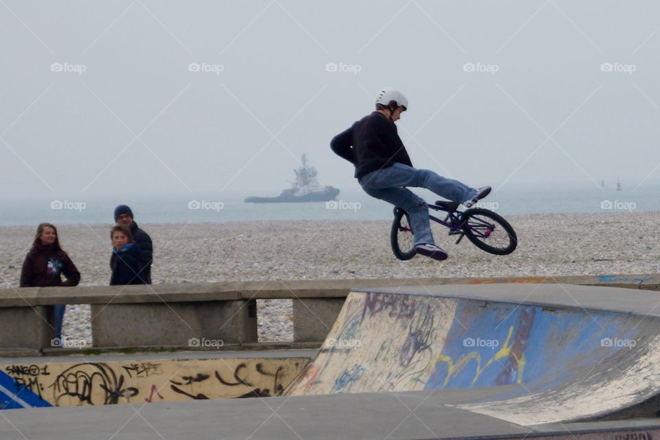 Acrobatic figures with a BMX bike
