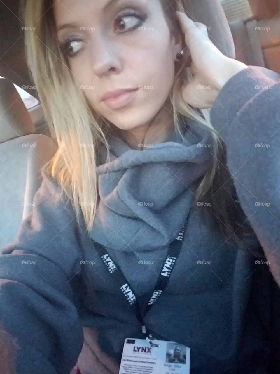 chaotic days result in me putting my hoodie on backwards and not noticing til a bit later..