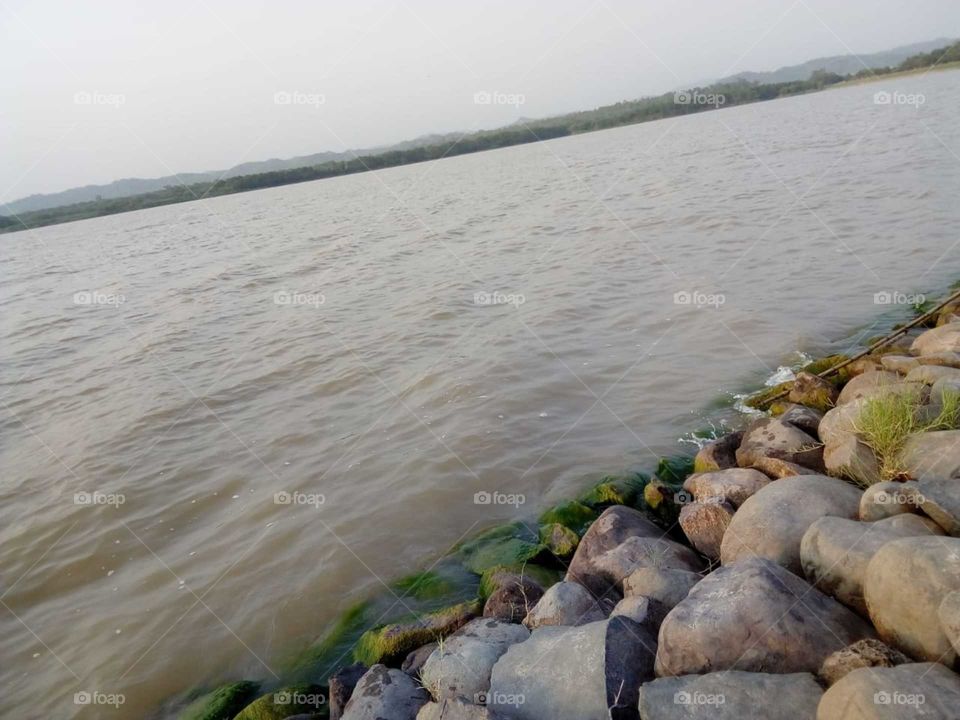 beauty of lake rocks