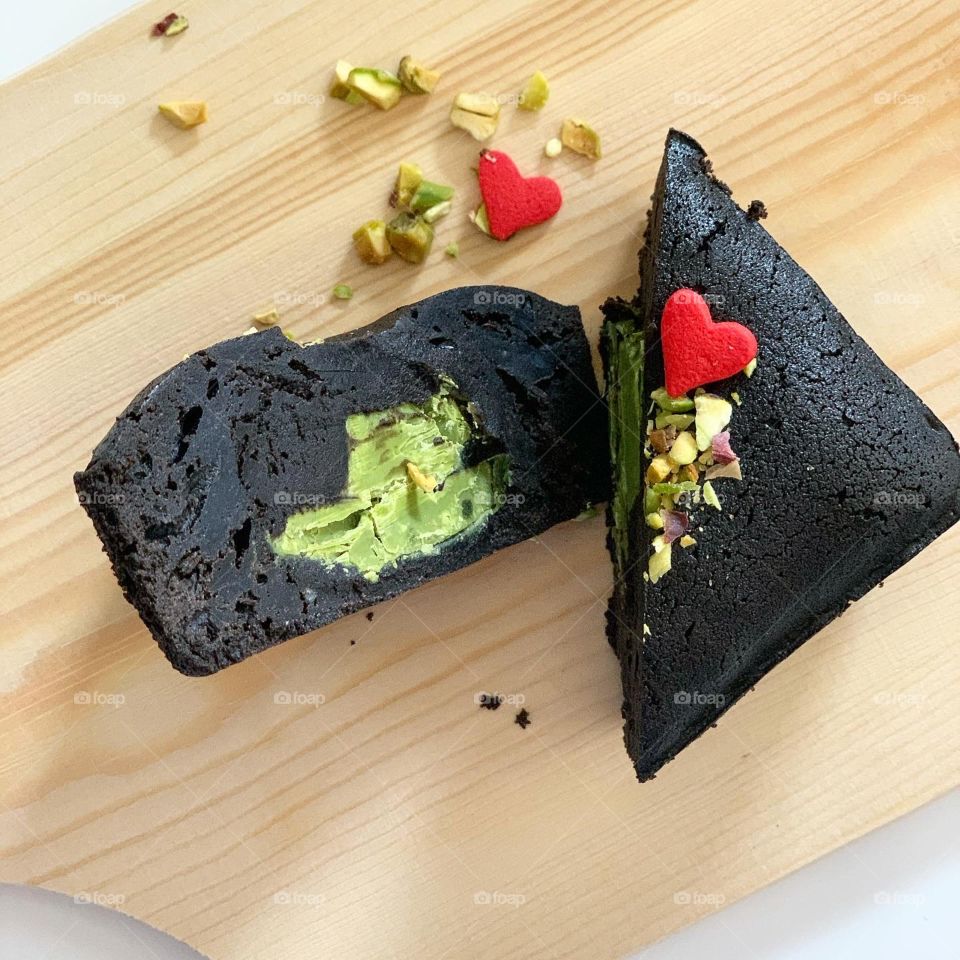 Blackout brownie with green tea matcha fillings 