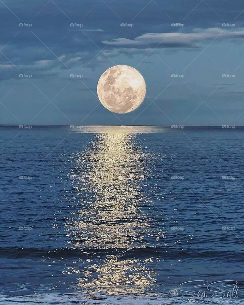 moon down view