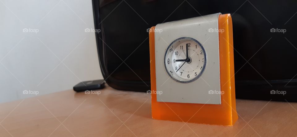 desk clock