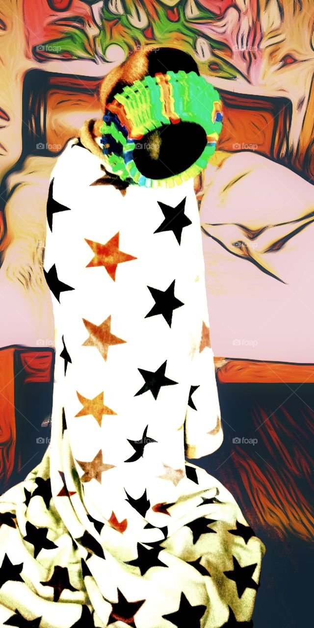 i love the colors of those stars for it blend well with the white color of that cloth.