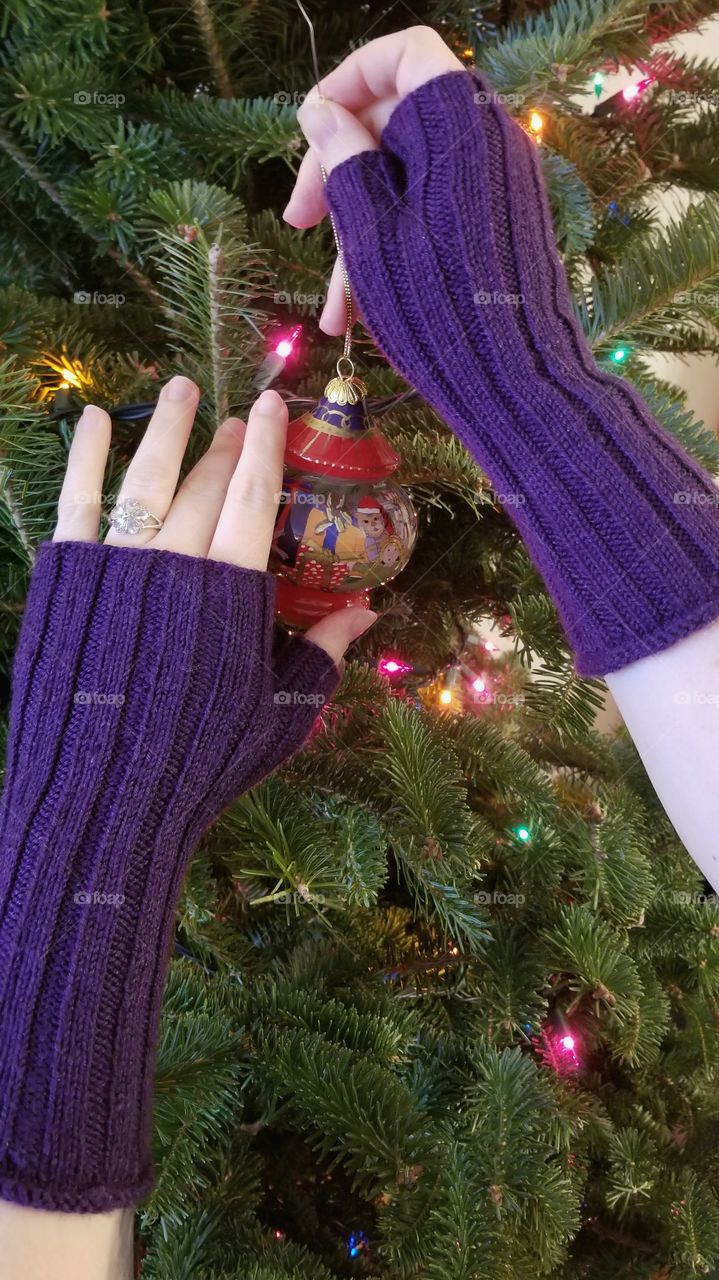 Violet Pioneer Fingerless Mitts