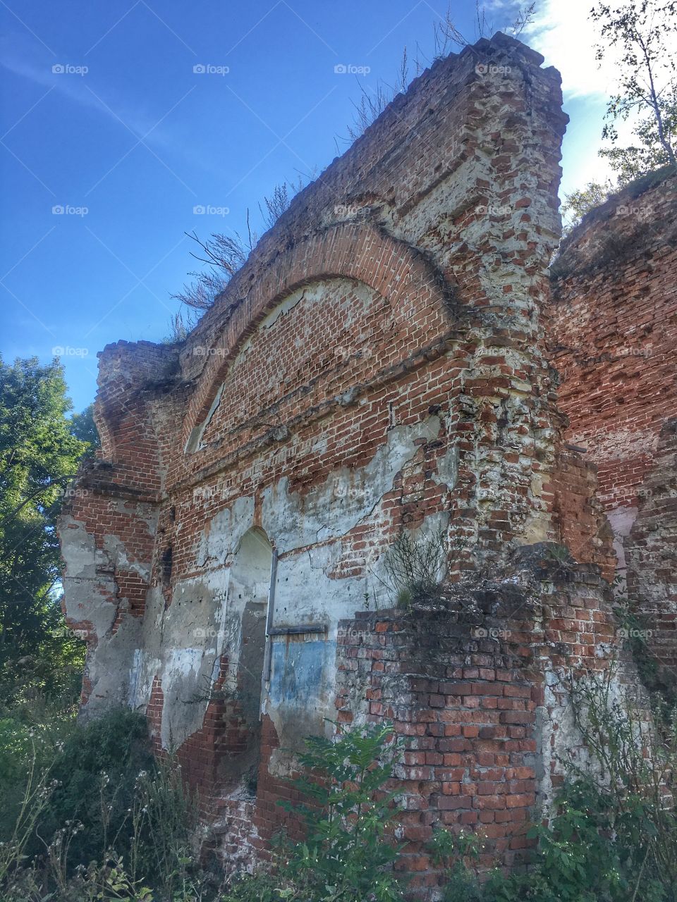 Abandoned building 