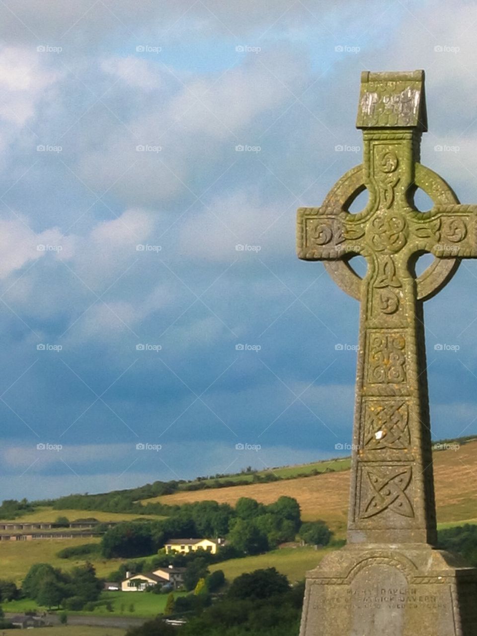 Single Celtic cross