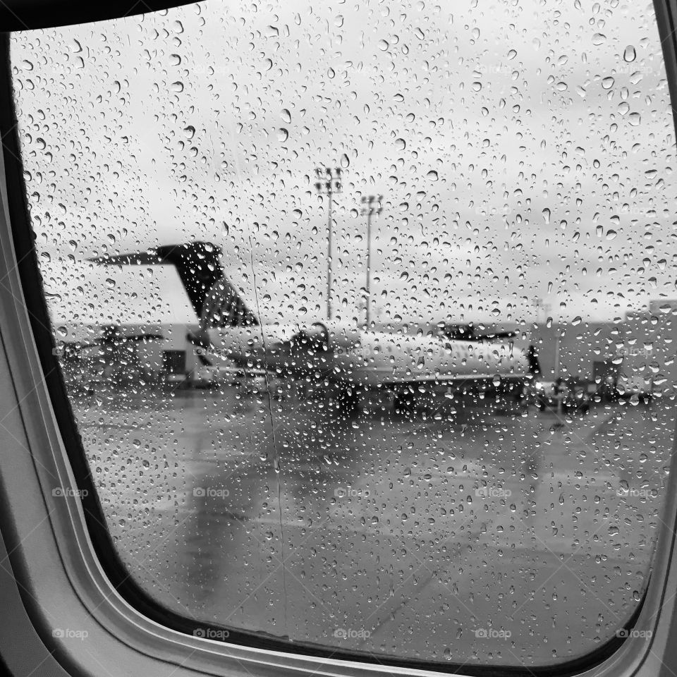 Window . Airplane 