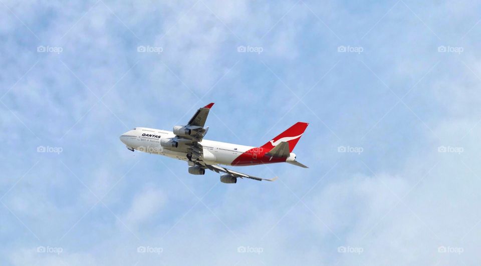 Australian air plane travels from Dhaka Bangladesh airlines to Australia Melbourne airport 