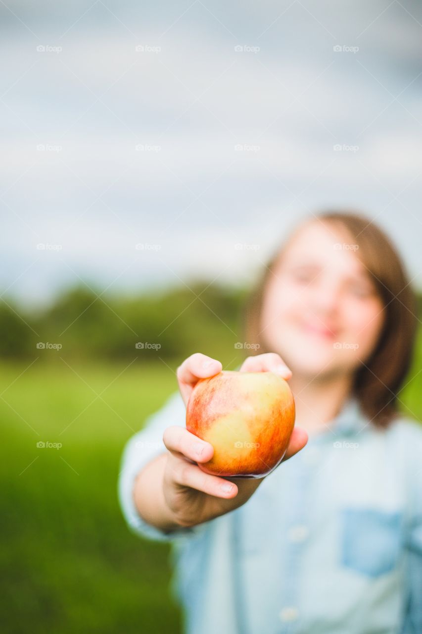 Eat an Apple 
