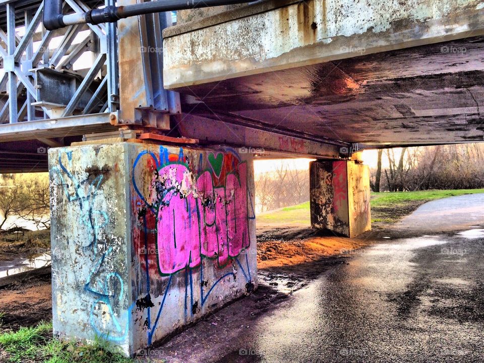 Graffiti under the bridge 